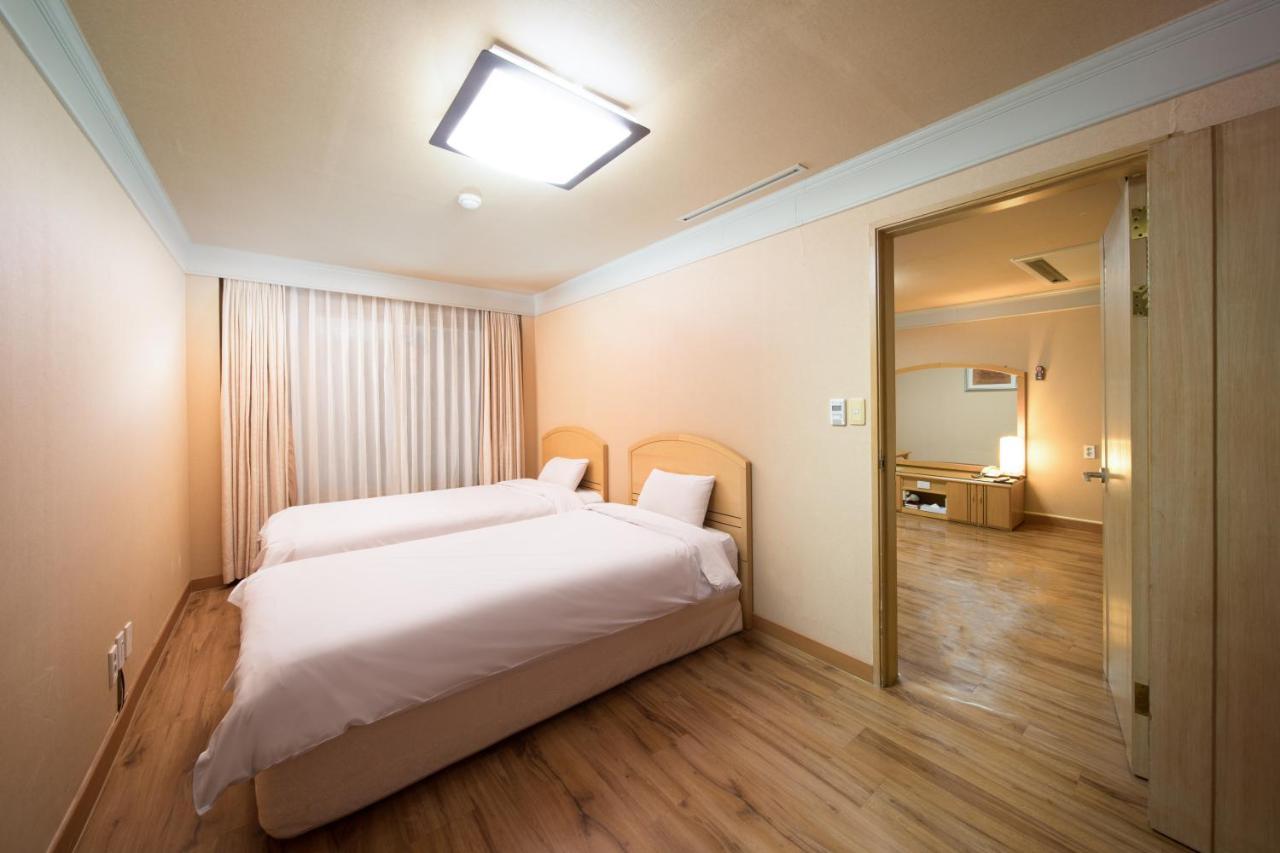 Jeju Hawaii Hotel ภายนอก รูปภาพ