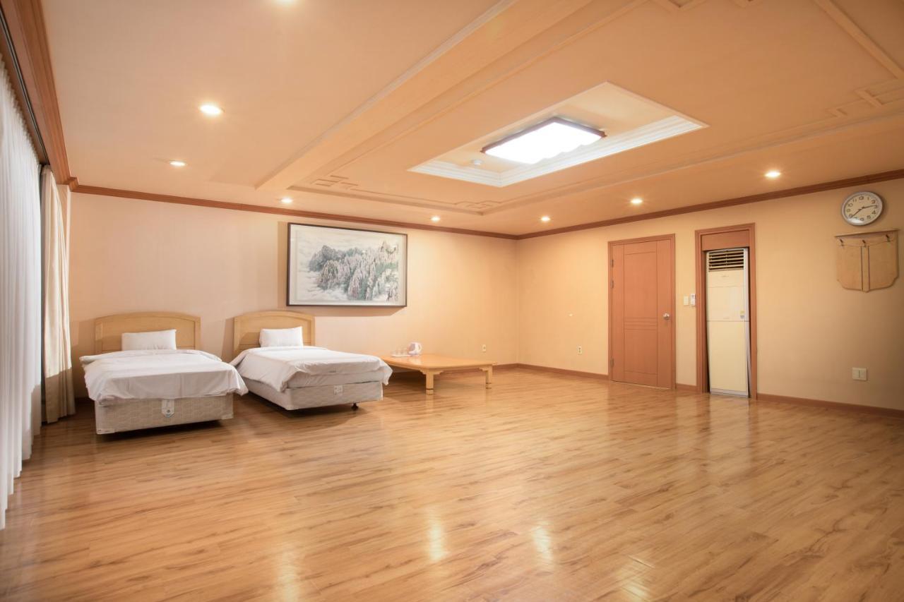 Jeju Hawaii Hotel ภายนอก รูปภาพ