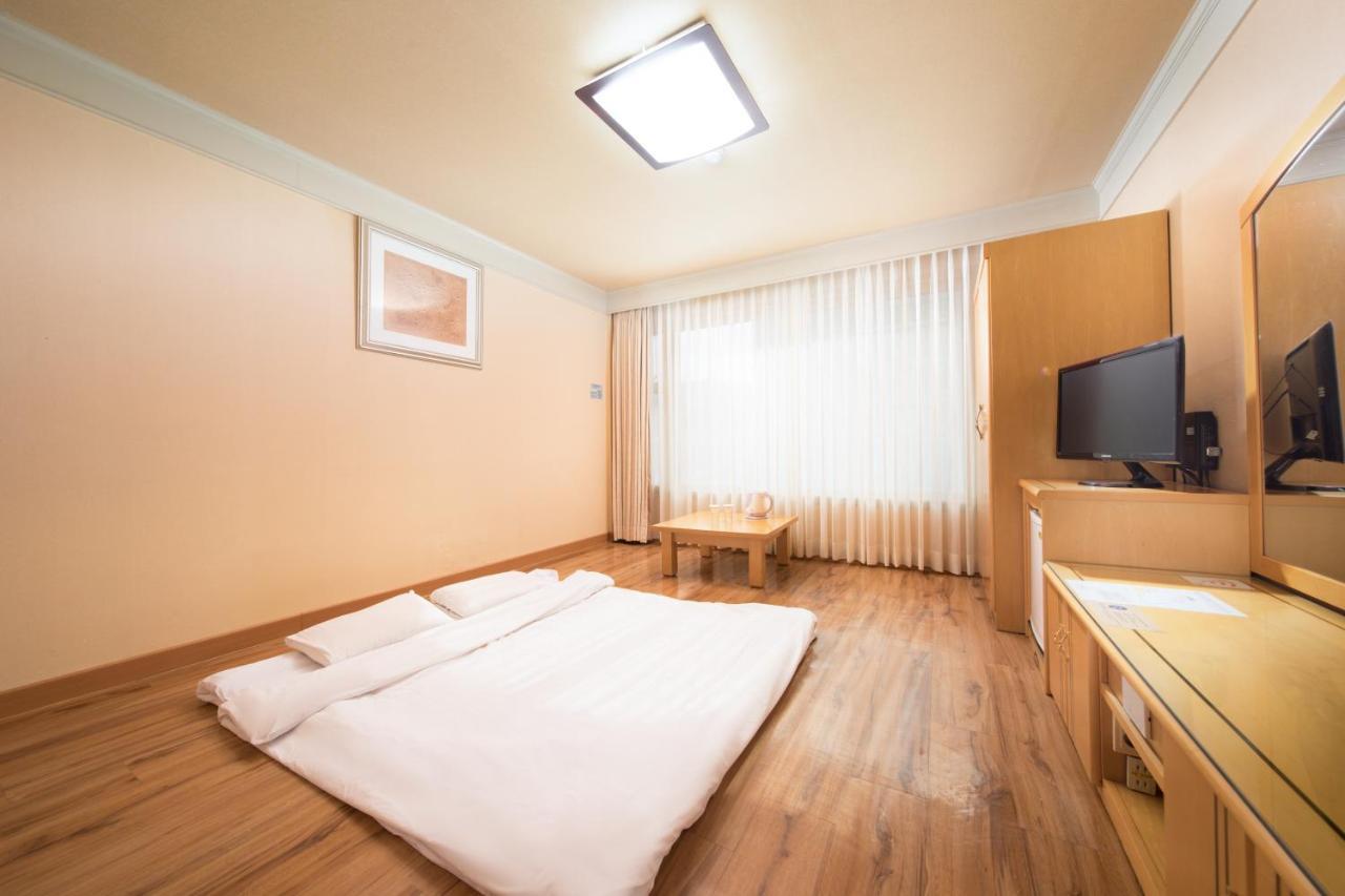Jeju Hawaii Hotel ภายนอก รูปภาพ